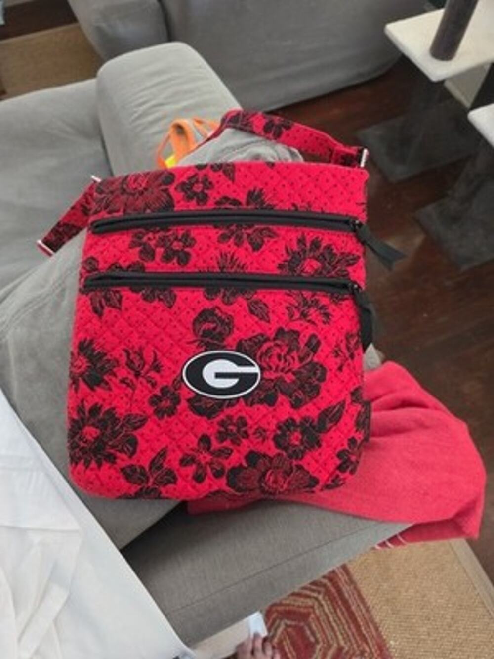 NWOT Vera Bradley Georgia Bulldogs Rain Garden Triple-Zip Hipster Crossbody Bag